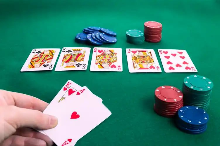 Live casino dengan dealer profesional dalam suasana yang nyaman